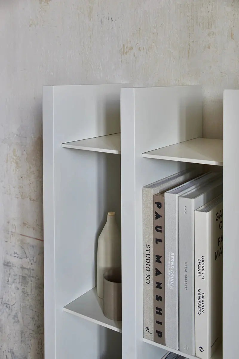 Parere Bookcase by Amura